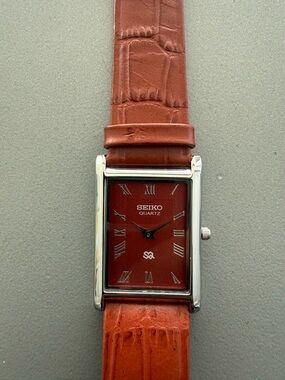 Vintage Seiko Tank watch Red dial Silver Bezel with Brown Strap